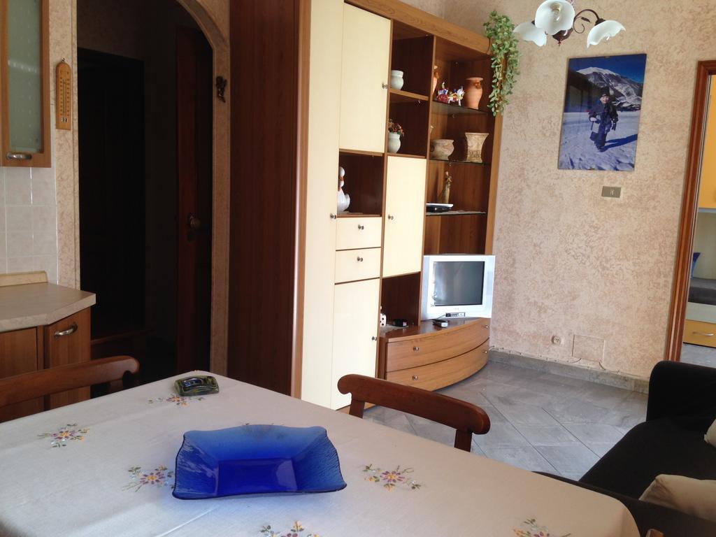 Casa Vacanza "Marina San Giuseppe" Apartment Ventimiglia Luaran gambar