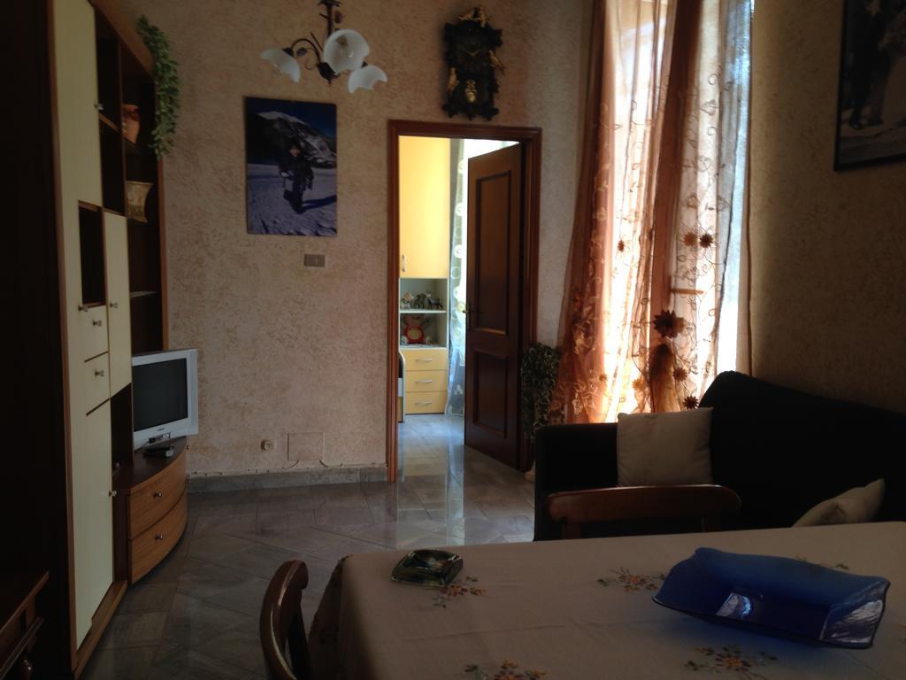 Casa Vacanza "Marina San Giuseppe" Apartment Ventimiglia Luaran gambar